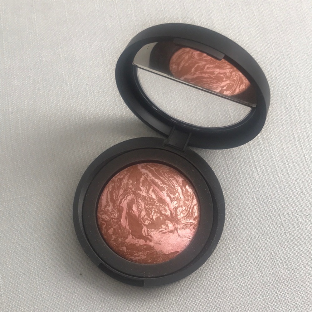Full size Laura Geller Baked Blush „Honeysuckle“